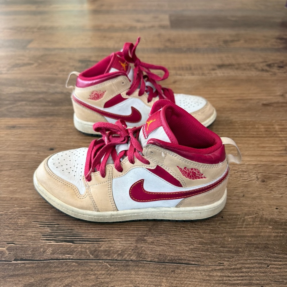 Nike Air Jordan 1 Mid Light Curry Cardinal Red kids size 2.5 youth